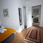 招待所 Bosanska Avlija 塞拉耶佛