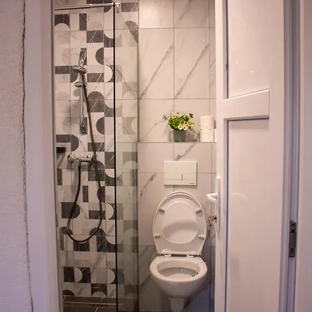 Bosanska Avlija Gostinjska kuća 3*