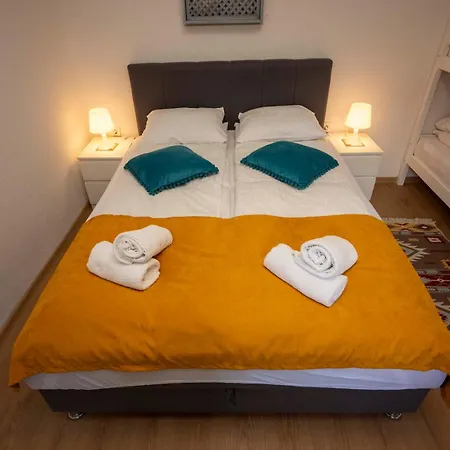 بيت ضيافة Bosanska Avlija Authentic With Garden 4*