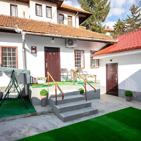 Bosanska Avlija Authentic With Garden