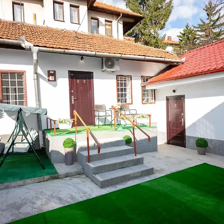 Bosanska Avlija Authentic With Garden