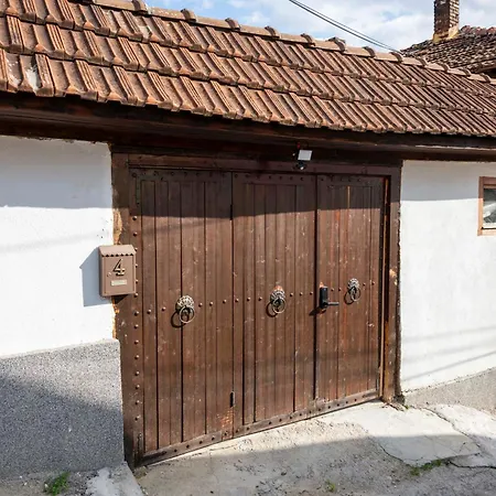 Bosanska Avlija Authentic With Garden 4*